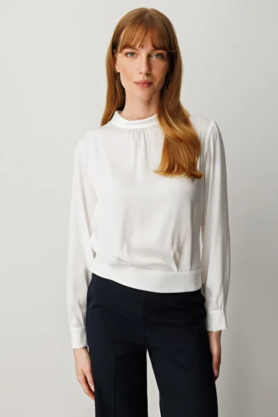 Ekol Blouse with Lace Back and Slit Detail