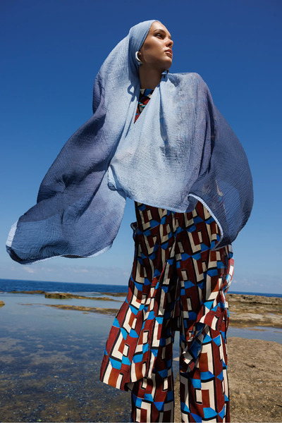 Mooncorn Gradient Muslin Shawl Baby Blue
