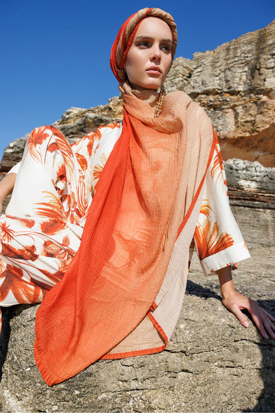 Mooncorn Gradient Muslin Shawl Tile