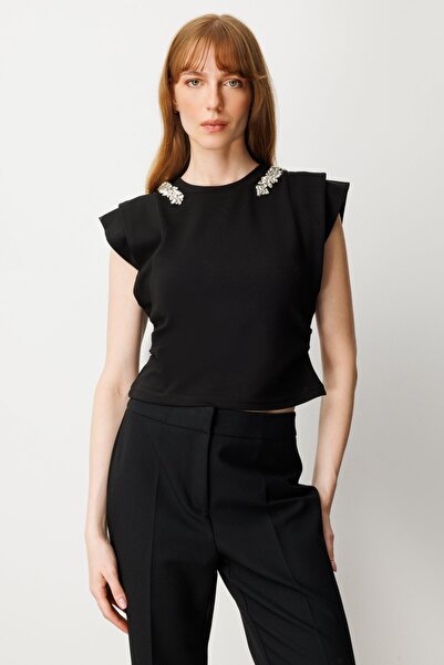 ON Yakası Taş Detaylı Sıfır Yaka Bluz