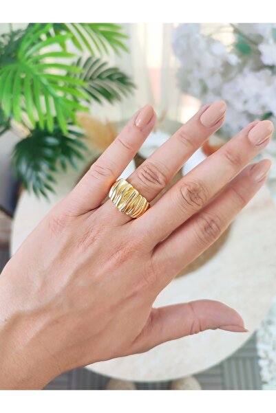 Evorya Women's Curved Serrated Model Ring