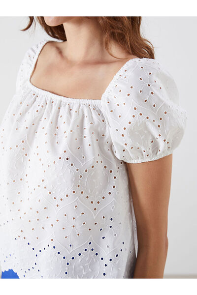 LC Waikiki Kare Yaka Ajurlu Balon Kollu Brode Bluz