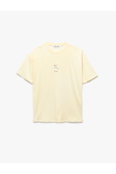 Koton Rahat Kalıp Kısa Kollu Bisiklet Yaka Ördek Nakışlı Tişört