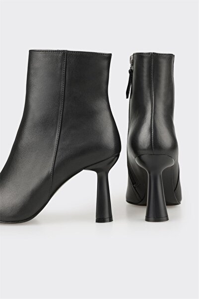 Elle Shoes Siyah Deri Kadın Topuklu Bot