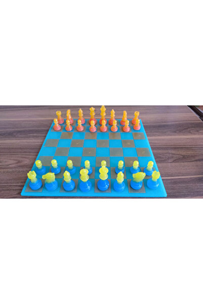 Erkutlar Ticaret El Yapımı Epoksi Satranç Takımı - 31x31 cm Sıradışı Renk Tahta - Çift Renkli Özel Taşlar - Hediyelik