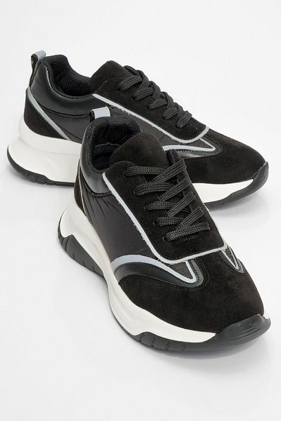 Zerenyus Mark Premium Black Lace-Up Sports Shoes