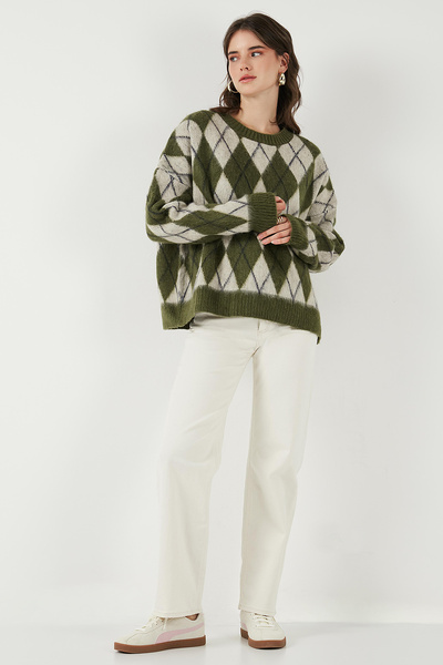 Lela Oversize Fit Crew Neck Argyle Pattern Soft Texture Pullover Sweatshirt 4616223