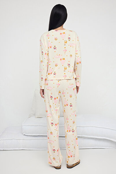 Trendyol Collection Teen Ecru New Year's Themed Knitted Pajamas Set Thmaw26Pt00054