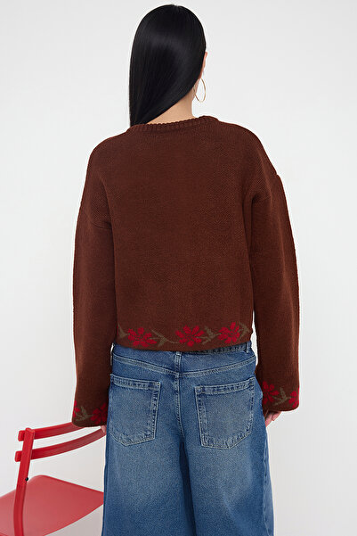 Trendyol Collection Teen Brown Μαλακή υφή Φαρδιά Πλεκτά Ζακέτα με μοτίβο λουλουδιών TWOAW26HI00152