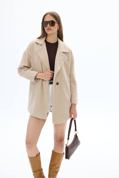 SevdeUgur Women's Cream Fish Back Oversize Lined Short Cashew Coat