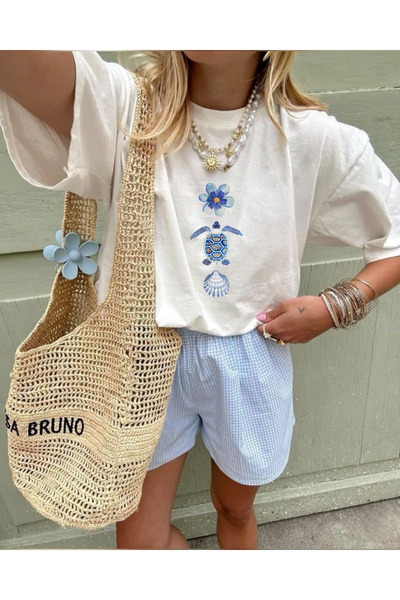 Tubinyoo Unisex Oversize T-Shirt with Loggerhead and Flower Pattern