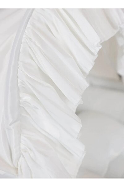 Fun Moment Moses Basket Baby Crib with Mosquito Net and Rocking Stand White