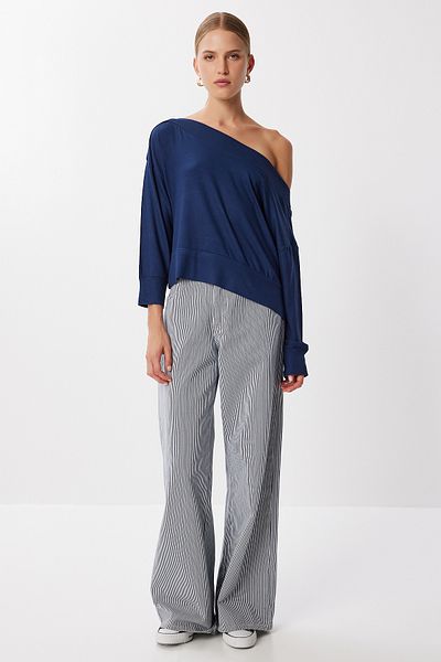 Lovelyİstanbul Open Shoulder Viscose Blouse Lub0225 Dark Blue