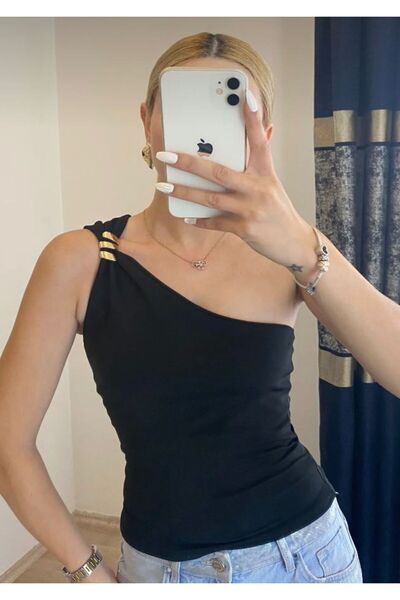 BİGÜMEX Gold Accessory Buckle One Shoulder Asymmetric Collar Blouse