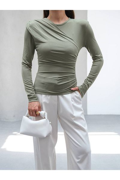 Butik Beyza Shoulder Pleat Side Gathered Blouse