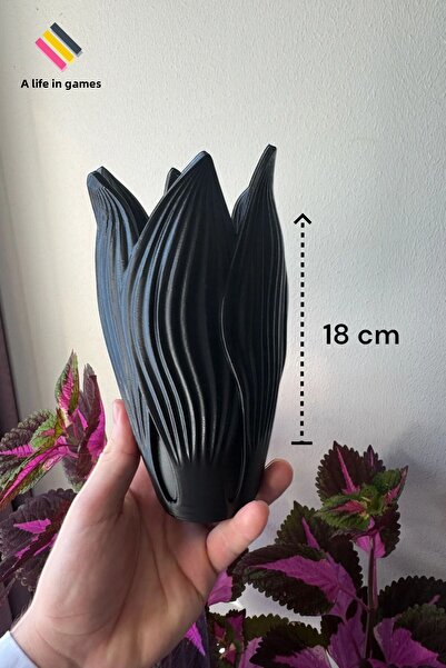 a life in games Vază decorativă modernă elegantă / mare – Design flori artifi...