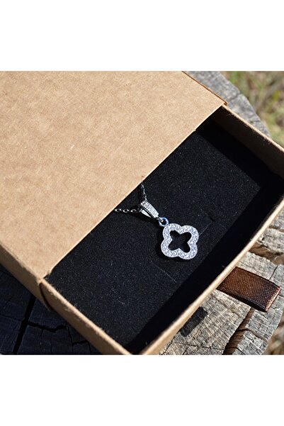 Nesso قلادة من سلسلة المرأة من الفولاذ المقاوم للصدأ وحجر الزركون بأربع أوراق...