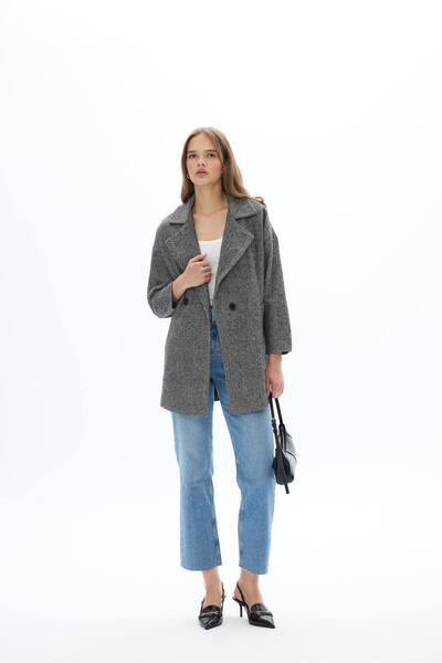 SevdeUgur Women's Black and White Fish Back Oversize Lined Short Cashmere Coat