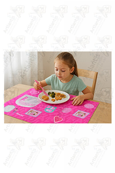 Artlantis Beslenme Bezi Kız Modeli Yıkanabilir 32x47 cm 1 Adet Beslenme Örtüsü Okul Öncesi Kreş Anasınıfı İlko