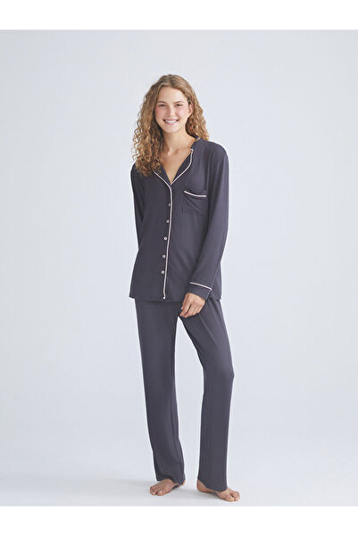 LC Waikiki طقم بيجامة للحوامل بياقة القميص