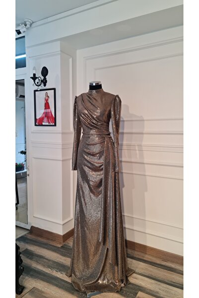 makbuleofficial Stylish, Hijab Evening Dress with Sparkly Fabric and Drape Detail