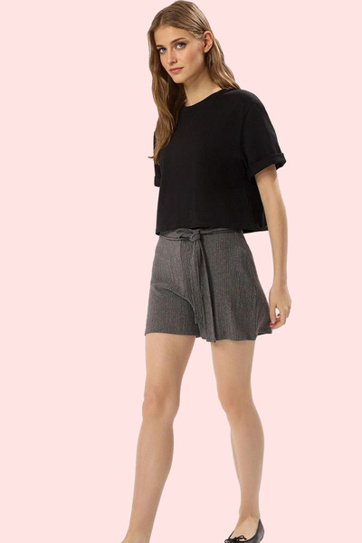 PayBuy Women's Fashion Knitted Shorts Wrinkled Woven Plain Pattern Casual Daily Summer Weekend Where Style Meets