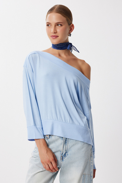 Lovelyİstanbul Open Shoulder Viscose Blouse Lub0225 Sky Blue