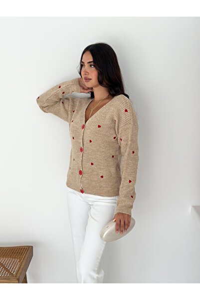 b buhari bykoc Soft Textured Heart Buttoned Cardigan