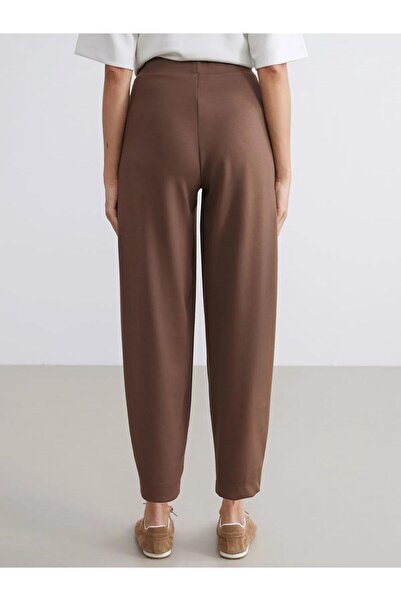 LC Waikiki Γυναικείο αθλητικό παντελόνι LCW με ελαστική μέση (W5)