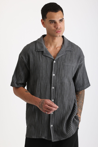 EGHO Thick Braided Twill Fabric with Tumbled Effect Apaş Collar Men's Short Sleeve Shirt