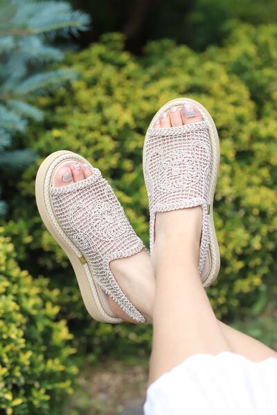 Madam Tarz Barbice Lace Sandals