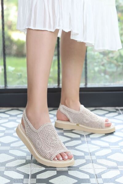 Madam Tarz Barbice Lace Sandals