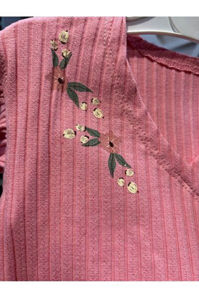 KUMRUNUN DÜNYASI Ribbed T-Shirt and Floral Spanish Leg Pants Girl's Set