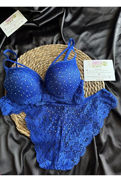 Nuzabi مجموعة حمالة صدر مدعمة برباط متقاطع باللون الأزرق الداكن من Stein