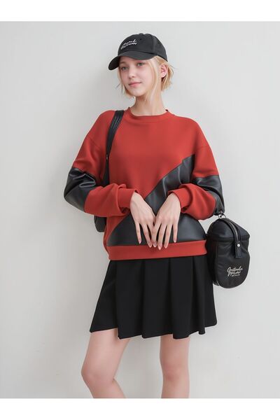 DEVRİMAY TEKSTİL Women's Leather Detailed Sweathirt