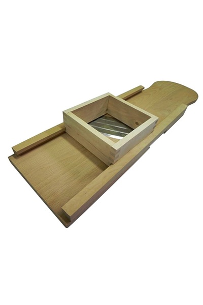 SGTT Vegetable grater with wooden stand, 4 blades, 90 cm