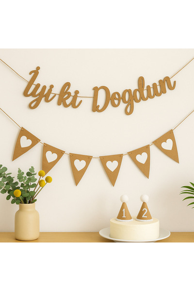 Partifabrik İyiki doğdun Kraft karton yazı ve üçgen bayraklı duvar yazısı