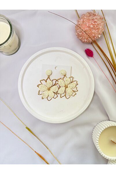 SHEEN HOUSE Renkli Sallantılı Çiçek Model Gold Renk Hasır Kağıt Küpe