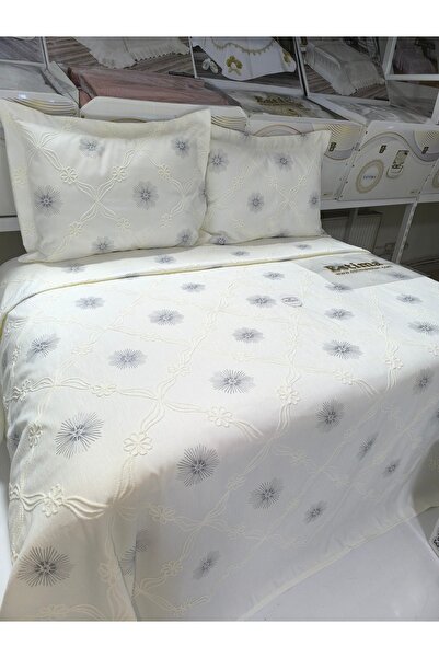 ESTİMA Aslan Tekstil Demet Yapraklı Nakışlı Çift Kişilik Pike Örtü 3 Parça Yatak Örtüsü