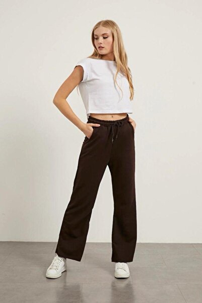 berfmoda ΓΥΝΑΙΚΕΙΑ ΦΟΡΜΑΤΣΕΣ ΜΕ ΦΟΡΜΩΤΕΣ ΜΠΟΥΤΣΟΥΝΕΣ ΣΤΟ ΤΕΛΟ ΤΟΥ ΠΟΔΙΟΥ, ΆΝΕ...