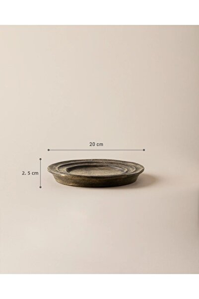 Madame Coco Tilleuls Decorative Plate - Brown