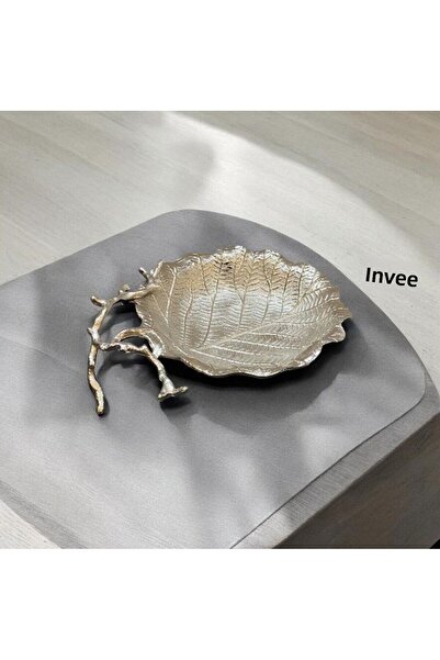 Invee Διακοσμητικό πιάτο από αλουμίνιο χυτό ασημί 40x30 εκ.