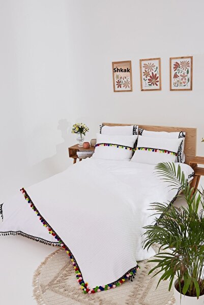 BEYAZ Colorful Detailed Custom Design 3-Piece Set: Pillowcase Duvet Cover and Cushion Cover