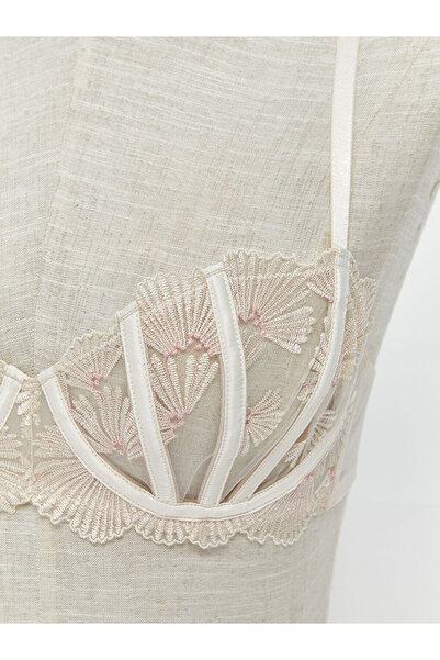 LC Waikiki Freezen Store'dan Trend Ürünler | Balenli Dolgusuz Dantelli Fantezi Straplez Sütyen