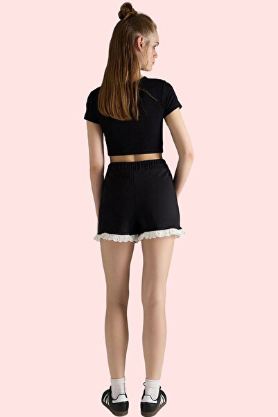 PayBuy Women's Fashion Short Size Straight Fit Color Block Shorts Lace Detail Summer Shorts Weekend