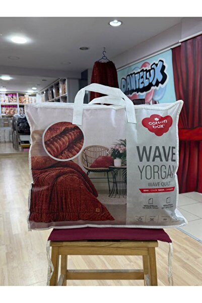 Cotton Box Wave Double Quilt (195X215 cm) - Cinnamon Color