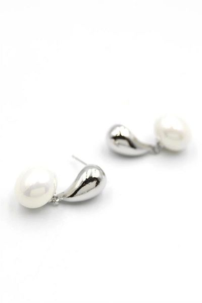 No8 Home Pearl Earrings - Silver