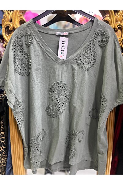 Butik Ayseba بلوزة إيطالية من القطن برقبة على شكل حرف V منقوشة بنمط الشال