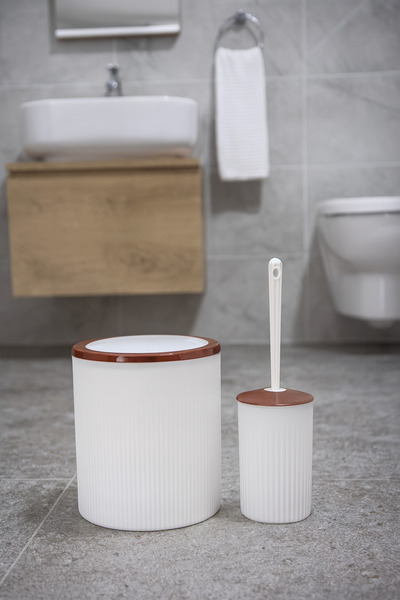 MAKRİ HOME Elegant Brown White 2-Piece Bathroom Set – 6 Liter Trash Can & Wc Brush Holder Set