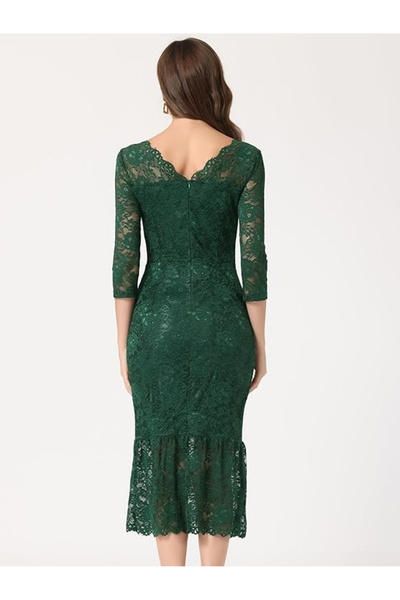 OEM Elegant long dress above the knee, fitted to the body, 3/4 sleeves, Green S
